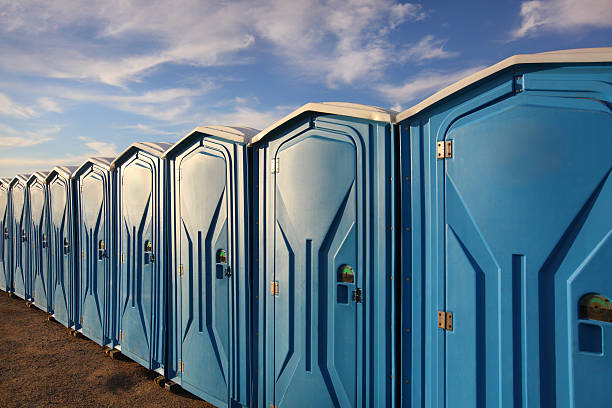 Best Standard Portable Toilet Rental  in Madison, SD